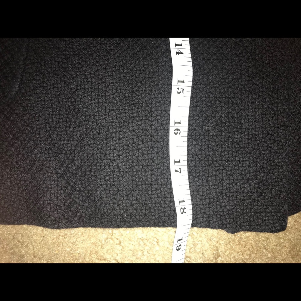 Banana Republic black cap sleeved blazer - Picture 8 of 11